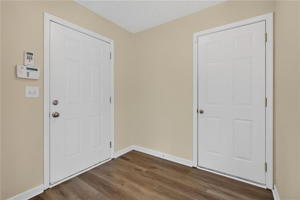 3 bedroom, 3 bathroom, 1,739 sq ft single family residence for sale at 9426 Lakeview Road, Union City, GA 30291 — photo 5