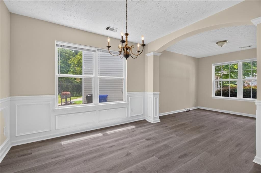 3 bedroom, 3 bathroom, 1,739 sq ft single family residence for sale at 9426 Lakeview Road, Union City, GA 30291 — photo 8