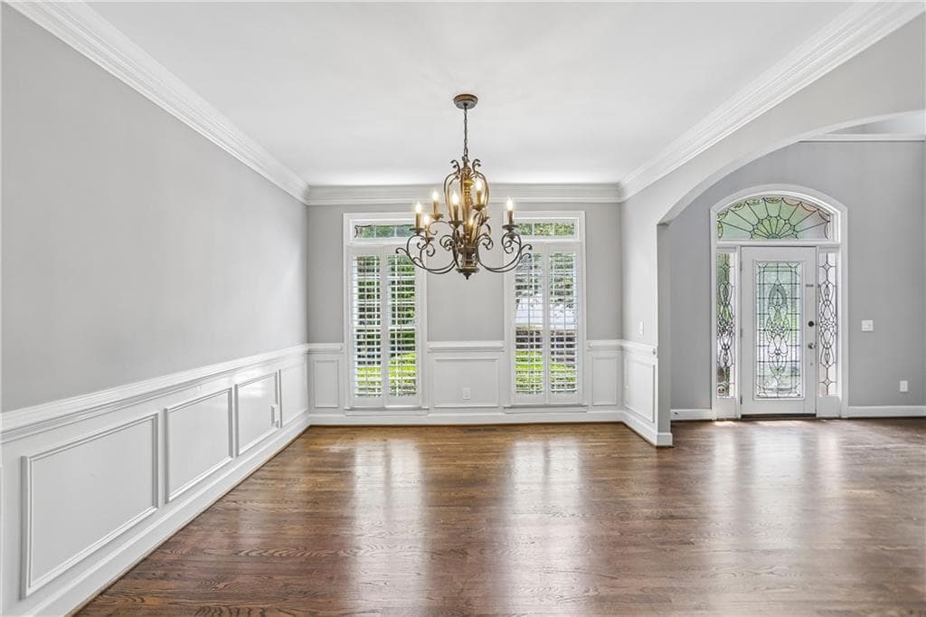 6 bedroom, 5 bathroom, 5,227 sq ft single family residence for sale at 700 Leeds Garden Terrace, Alpharetta, GA 30022 — photo 3