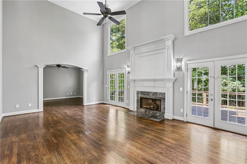 6 bedroom, 5 bathroom, 5,227 sq ft single family residence for sale at 700 Leeds Garden Terrace, Alpharetta, GA 30022 — photo 4