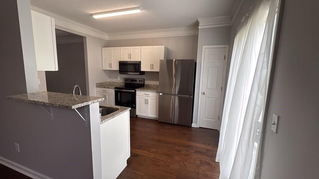 3 bedroom, 3 bathroom, 1,880 sq ft townhouse for rent at 387 Weatherstone Place, Alpharetta, GA 30004 for $2,400 a month — photo 9
