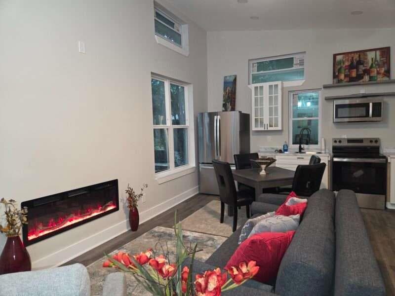 2 bedroom, 1 bathroom single family residence for rent at 5634 Simpson Avenue, Union City, GA 30291 for $1,750 a month — photo 4