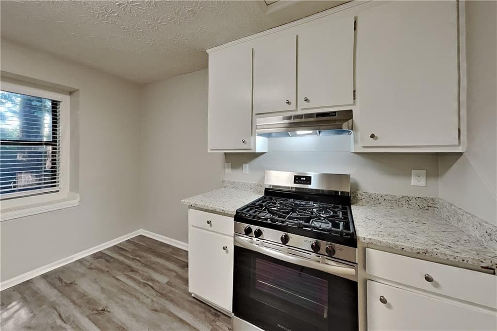 3 bedroom, 3 bathroom, 2,118 sq ft single family residence for rent at 4094 Maxanne Drive, Kennesaw, GA 30144 for $2,240 a month — photo 7