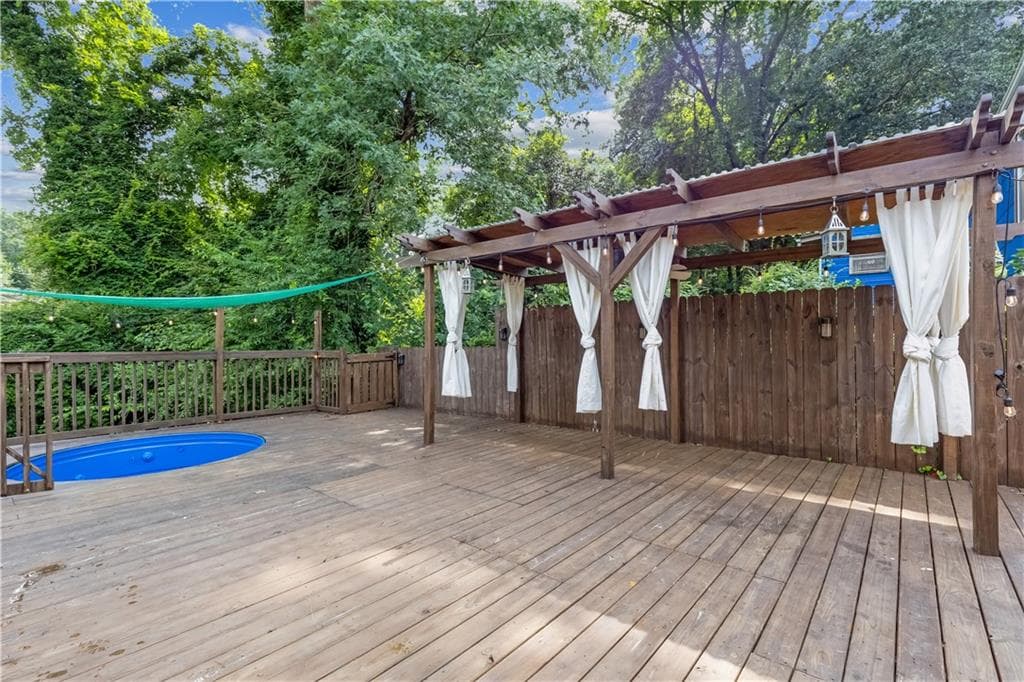 4 bedroom, 2 bathroom, 1,274 sq ft single family residence for rent at 844 Deckner Avenue, Atlanta, GA 30310 for $2,650 a month — photo 2