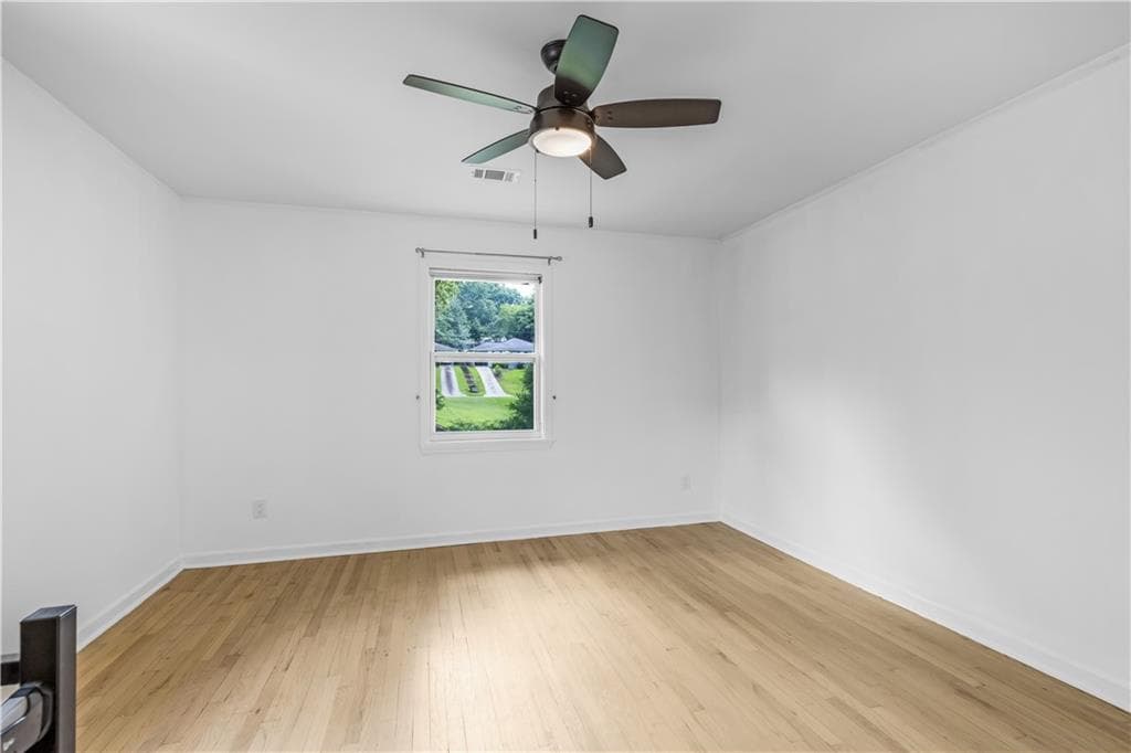 4 bedroom, 2 bathroom, 1,274 sq ft single family residence for rent at 844 Deckner Avenue, Atlanta, GA 30310 for $2,650 a month — photo 10