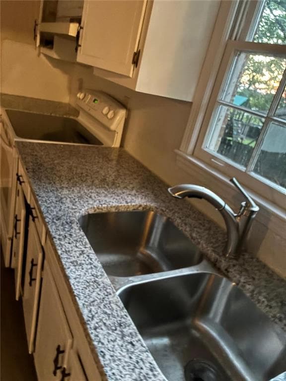 3 bedroom, 3 bathroom, 1,884 sq ft single family residence for sale at 1337 Cotton Creek Drive, Lawrenceville, GA 30045 — photo 4