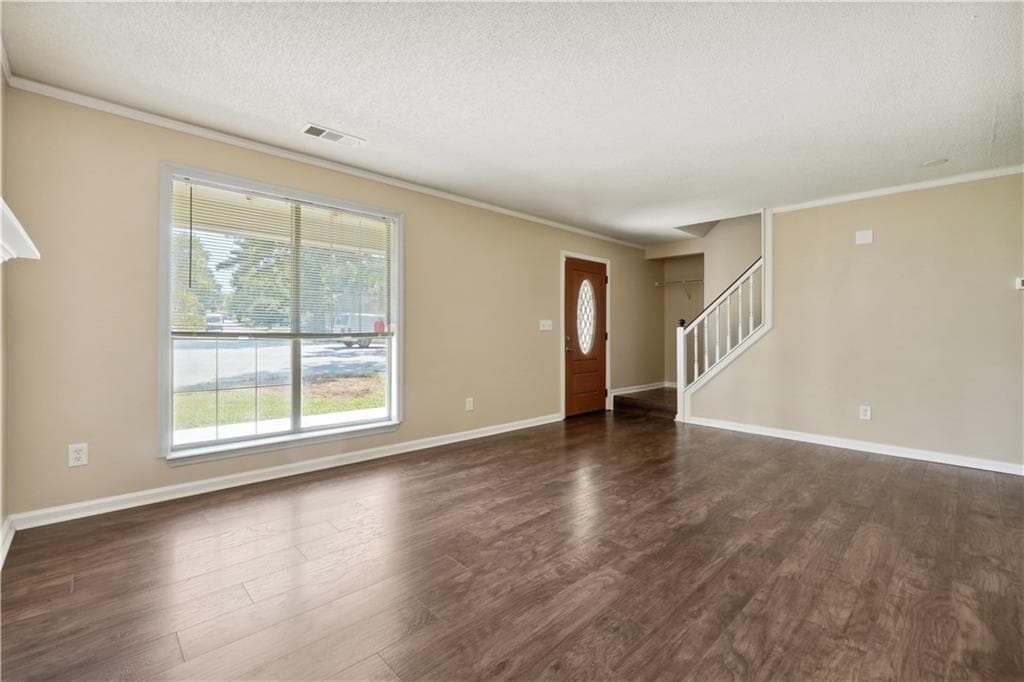 3 bedroom, 3 bathroom, 1,450 sq ft single family residence for sale at 6223 Marbut Farms Lane, Lithonia, GA 30058 — photo 4
