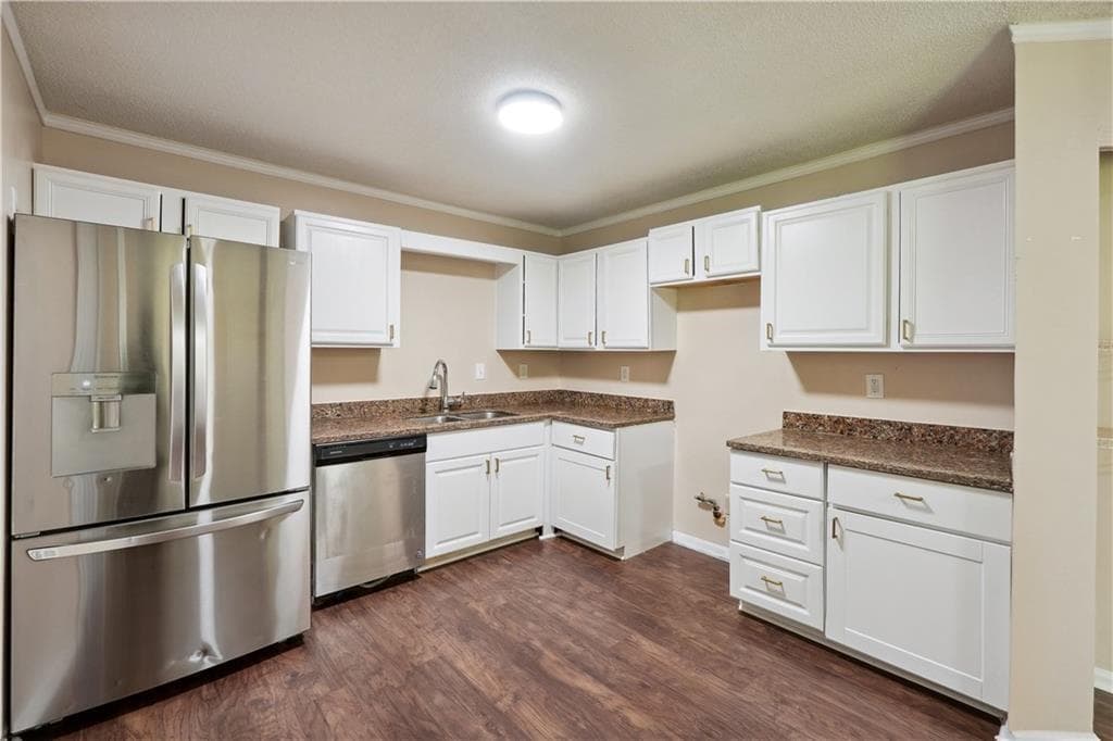 3 bedroom, 3 bathroom, 1,450 sq ft single family residence for sale at 6223 Marbut Farms Lane, Lithonia, GA 30058 — photo 7