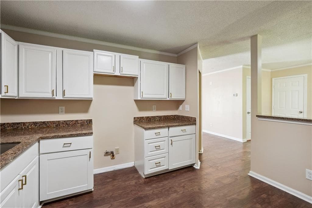 3 bedroom, 3 bathroom, 1,450 sq ft single family residence for sale at 6223 Marbut Farms Lane, Lithonia, GA 30058 — photo 9