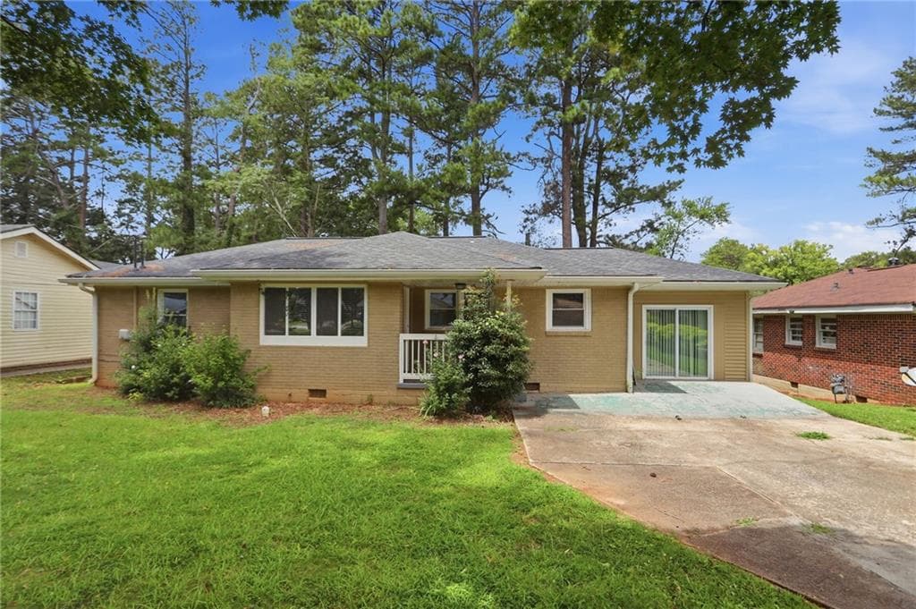 3 bedroom, 2 bathroom, 1,413 sq ft single family residence for sale at 1089 Canal Street, Decatur, GA 30032 — photo 1 of 32