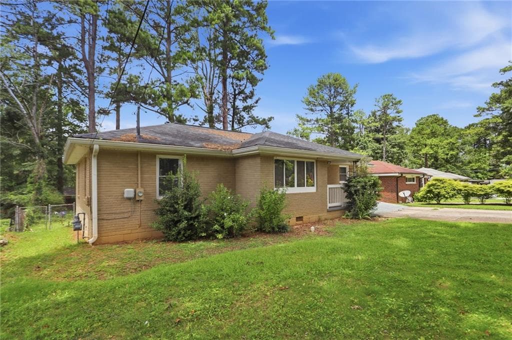 3 bedroom, 2 bathroom, 1,413 sq ft single family residence for sale at 1089 Canal Street, Decatur, GA 30032 — photo 3
