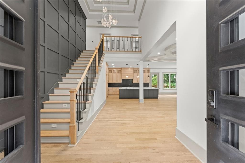 6 bedroom, 5 bathroom, 5,384 sq ft single family residence for sale at 4842 Sturbridge Crescent, Roswell, GA 30075 — photo 3