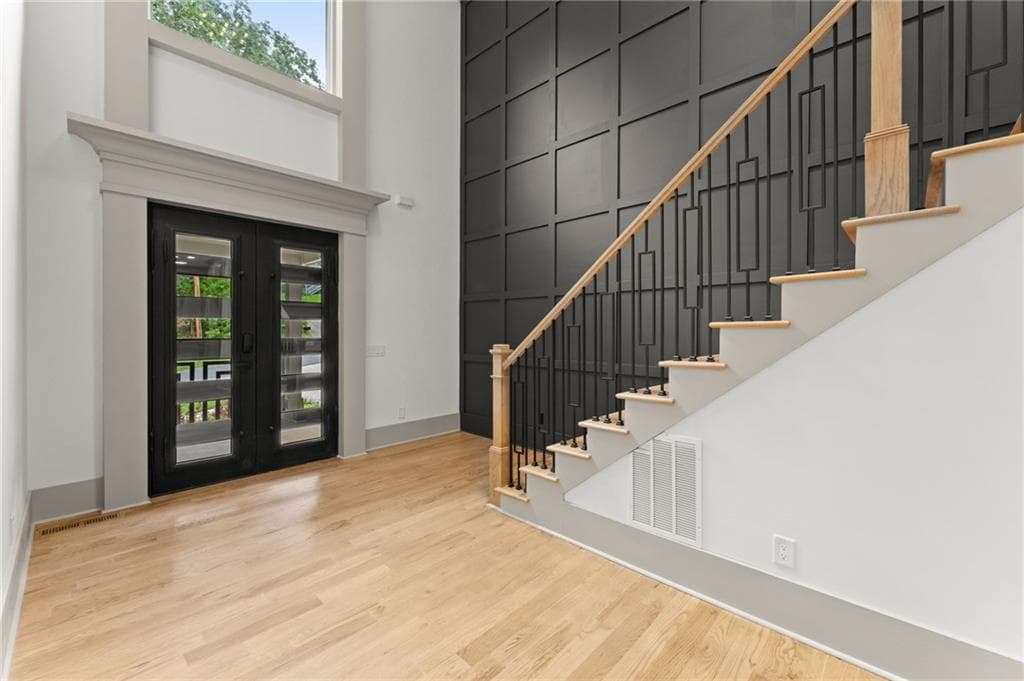 6 bedroom, 5 bathroom, 5,384 sq ft single family residence for sale at 4842 Sturbridge Crescent, Roswell, GA 30075 — photo 4