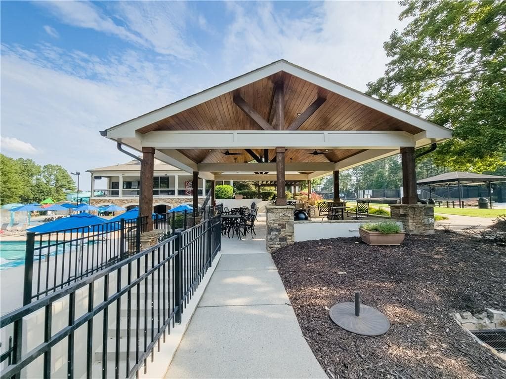 5 bedroom, 5 bathroom, 6,242 sq ft single family residence for rent at 7335 Craigleith Drive, Duluth, GA 30097 for $4,200 a month — photo 9