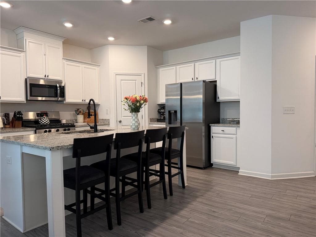3 bedroom, 3 bathroom, 1,949 sq ft townhouse for sale at 3046 Stockholm Way, Suwanee, GA 30024 — photo 9