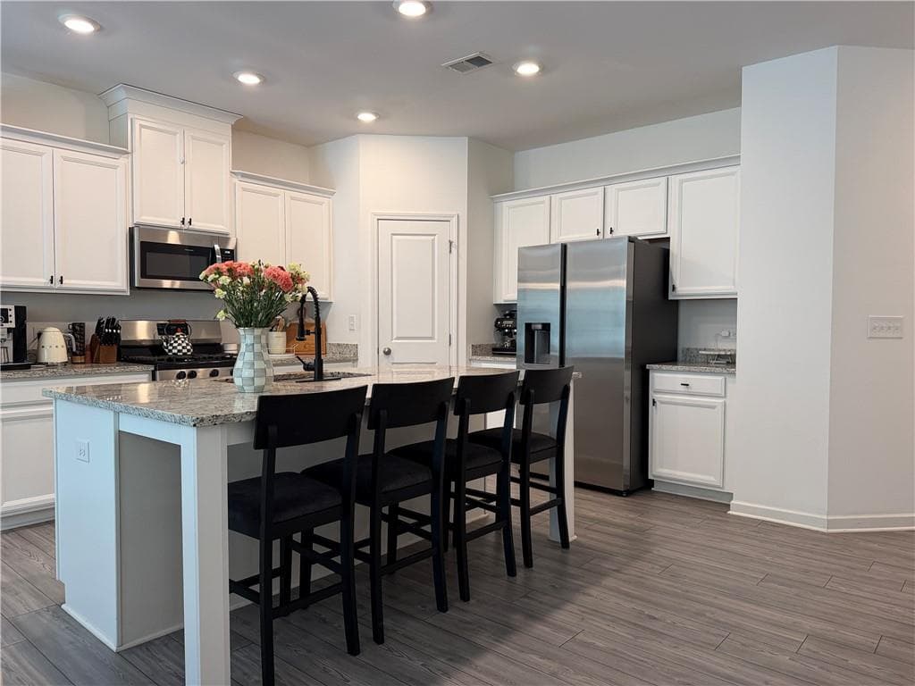 3 bedroom, 3 bathroom, 1,949 sq ft townhouse for sale at 3046 Stockholm Way, Suwanee, GA 30024 — photo 10