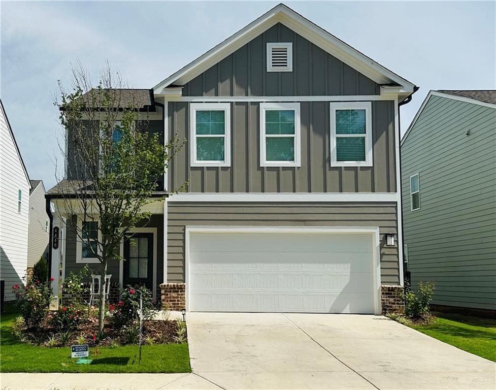 4 bedroom, 3 bathroom, 2,547 sq ft single family residence for sale at 4446 Buttonwood Lane, Lilburn, GA 30047 — photo 3