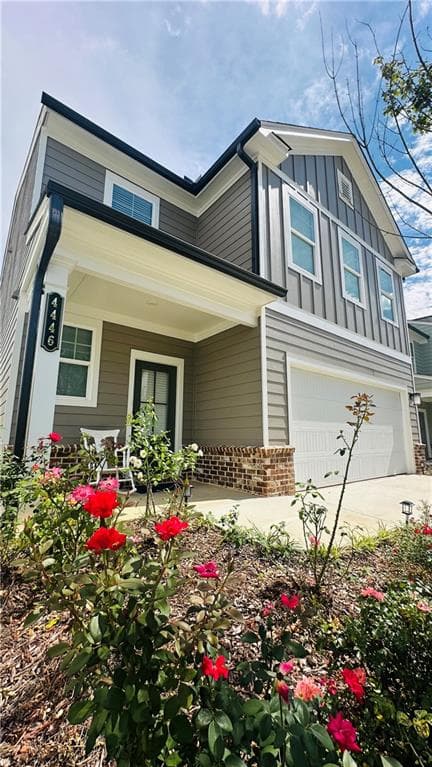 4 bedroom, 3 bathroom, 2,547 sq ft single family residence for sale at 4446 Buttonwood Lane, Lilburn, GA 30047 — photo 2