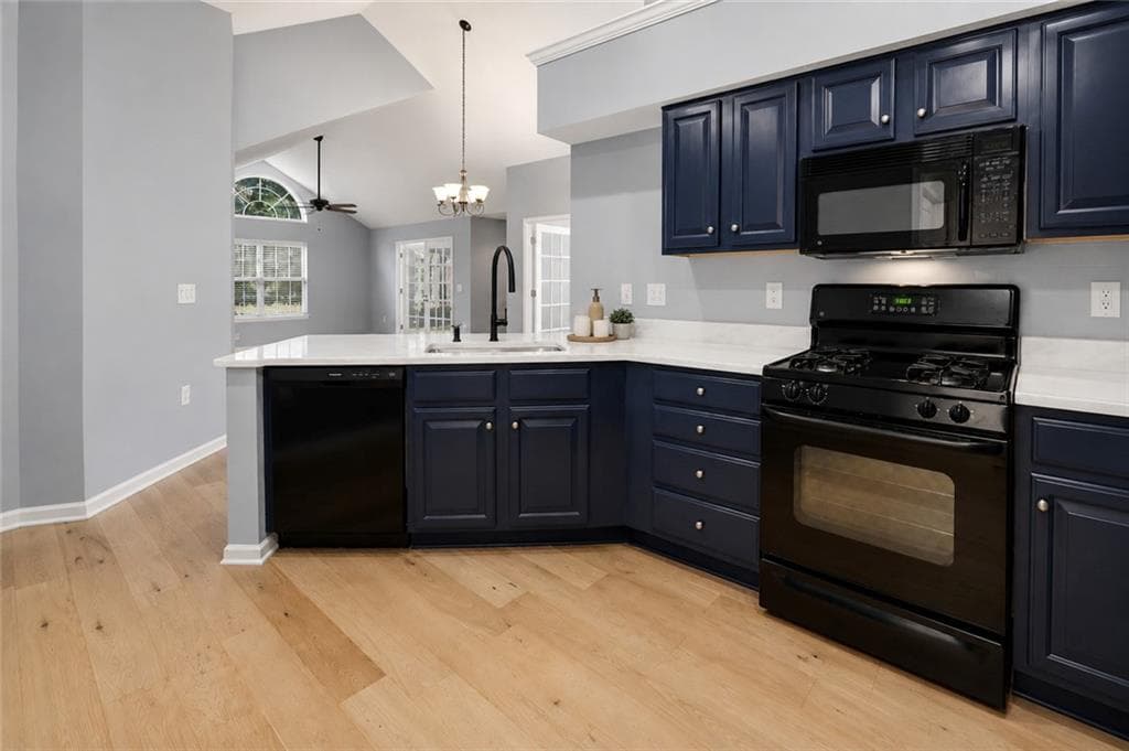 3 bedroom, 2 bathroom, 1,735 sq ft condominium for sale at 3085 Oakside Circle, Alpharetta, GA 30004 — photo 6