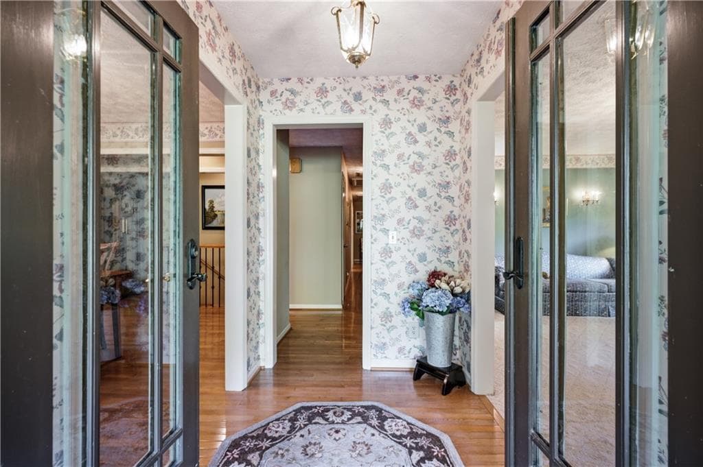 3 bedroom, 2 bathroom, 3,657 sq ft single family residence under contract at 1131 Ednaville Road, Braselton, GA 30517 — photo 8