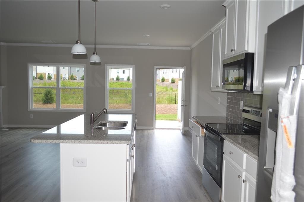 4 bedroom, 3 bathroom, 2,000 sq ft townhouse for rent at 5348 Fox Hill Lane, Oakwood, GA 30566 for $2,150 a month — photo 4