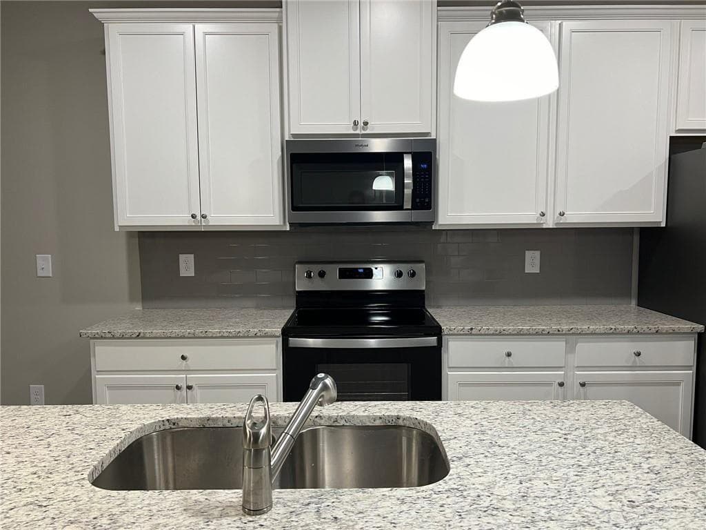 4 bedroom, 3 bathroom, 2,000 sq ft townhouse for rent at 5348 Fox Hill Lane, Oakwood, GA 30566 for $2,150 a month — photo 6