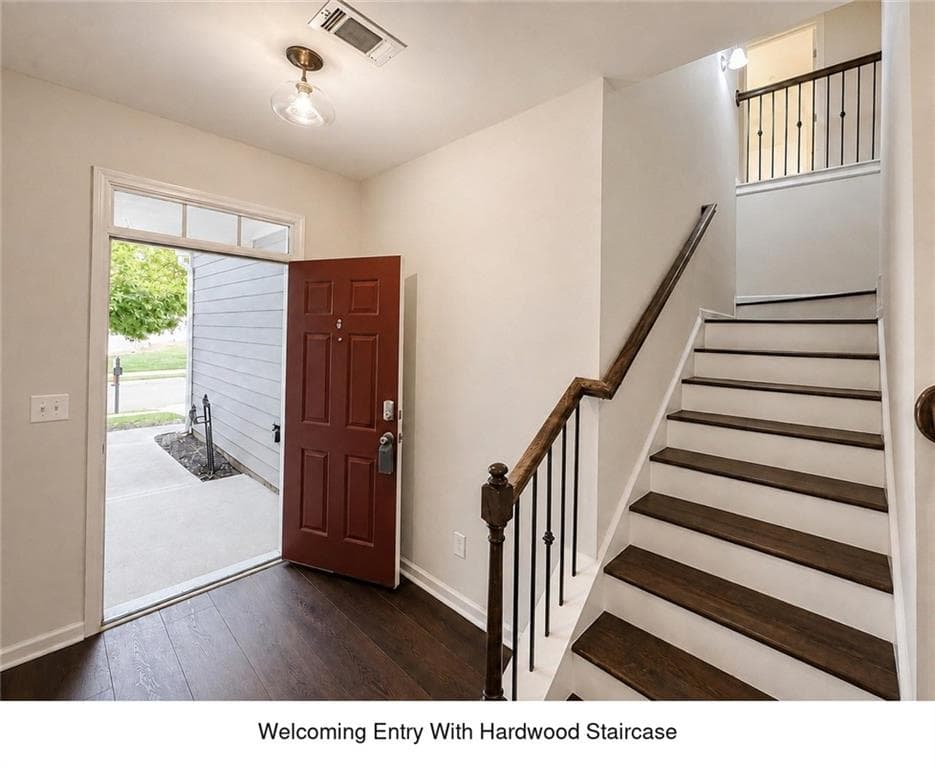 3 bedroom, 3 bathroom, 2,158 sq ft townhouse for rent at 3432 Castleberry Village Circle, Cumming, GA 30040 for $2,200 a month — photo 2