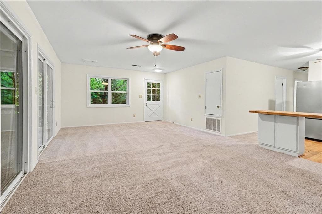 3 bedroom, 2 bathroom, 1,920 sq ft single family residence for sale at 784 Beaver Lake Drive, Ellijay, GA 30540 — photo 3