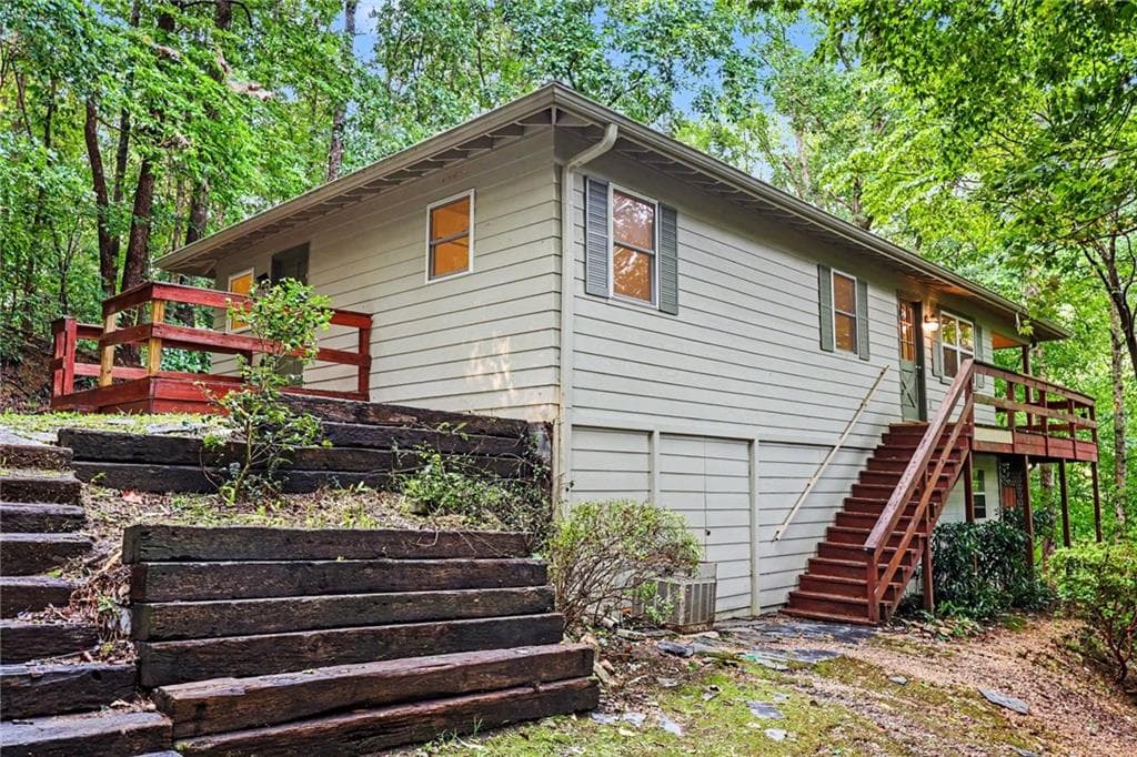 3 bedroom, 2 bathroom, 1,920 sq ft single family residence for sale at 784 Beaver Lake Drive, Ellijay, GA 30540 — photo 5