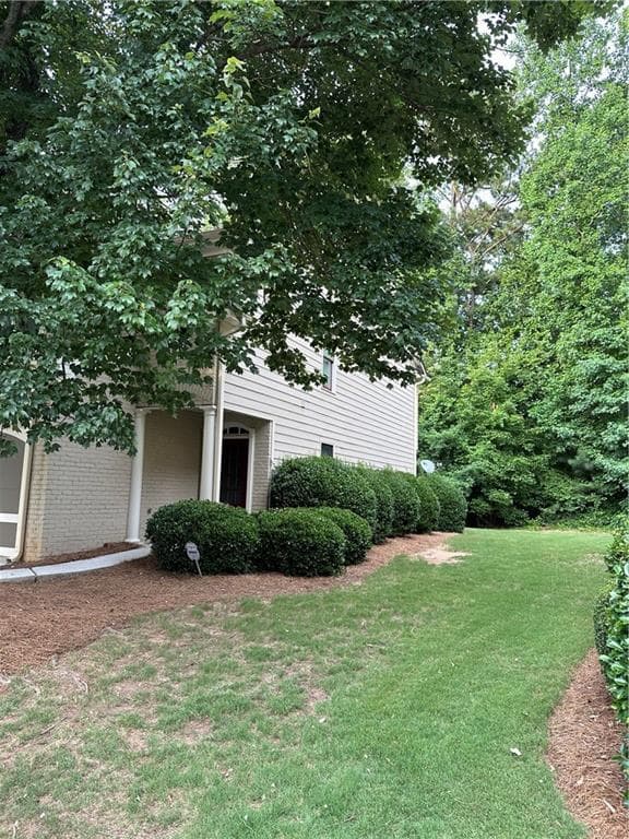 3 bedroom, 3 bathroom, 1,677 sq ft townhouse for rent at 1465 Winshire Cove, Alpharetta, GA 30004 for $2,600 a month — photo 2