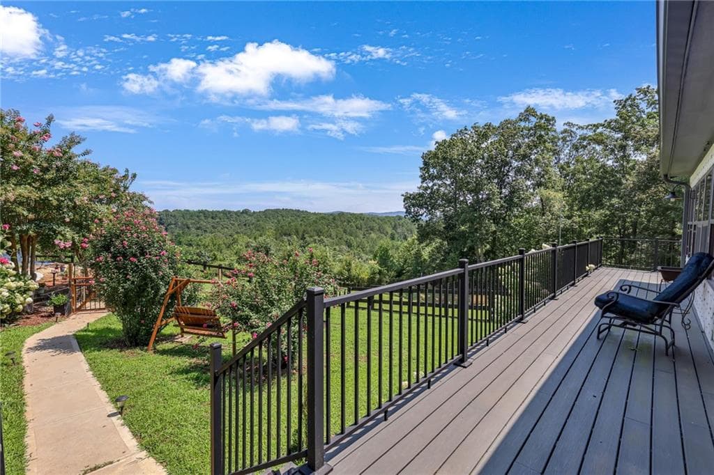 3 bedroom, 3 bathroom, 2,200 sq ft single family residence for rent at 268 Creek Bank Drive A, Talking Rock, GA 30175 for $3,500 a month — photo 10