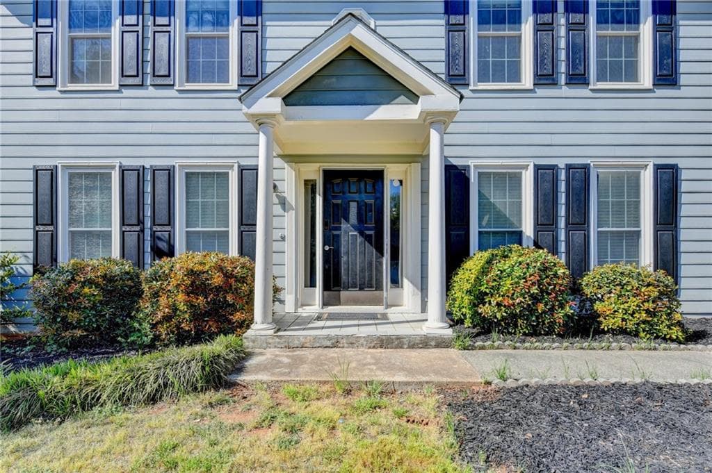 3 bedroom, 3 bathroom, 2,188 sq ft single family residence for sale at 709 Flowers Crossing, Lawrenceville, GA 30044 — photo 2