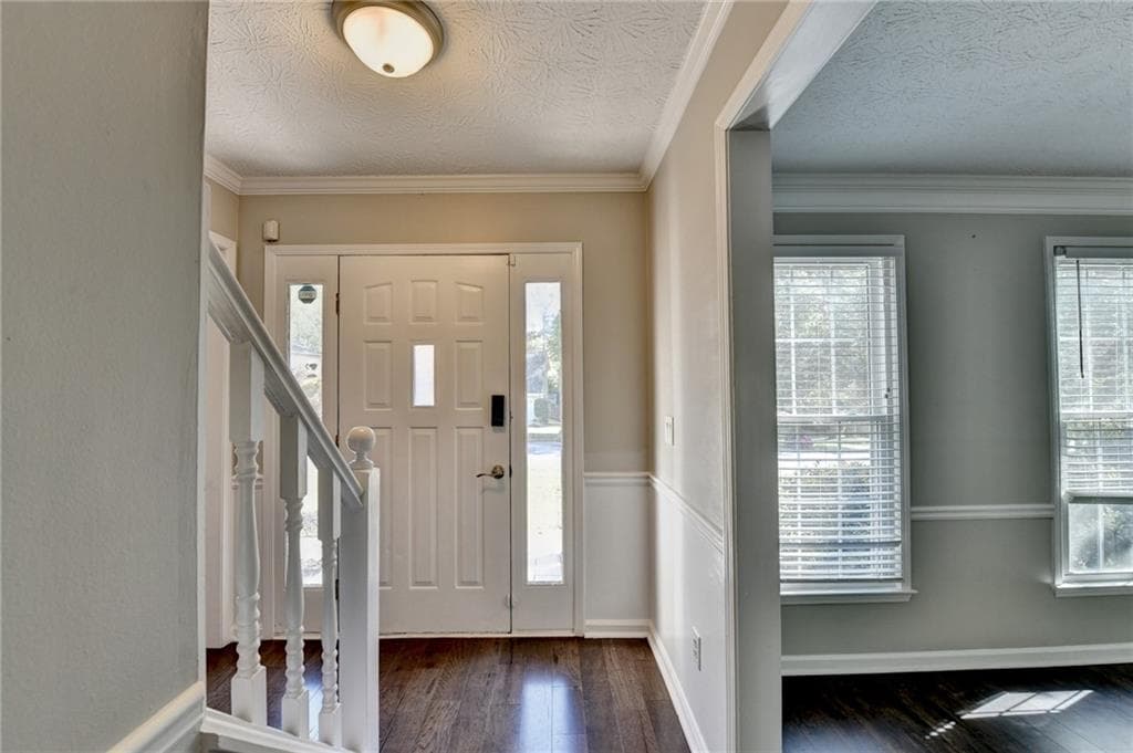 3 bedroom, 3 bathroom, 2,188 sq ft single family residence for sale at 709 Flowers Crossing, Lawrenceville, GA 30044 — photo 3