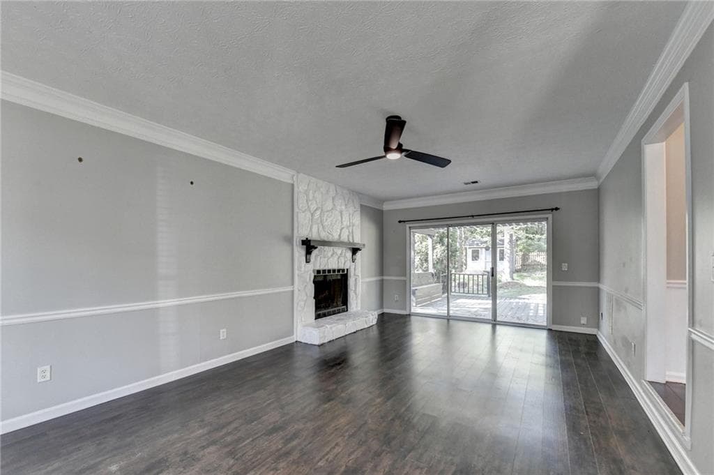 3 bedroom, 3 bathroom, 2,188 sq ft single family residence for sale at 709 Flowers Crossing, Lawrenceville, GA 30044 — photo 9