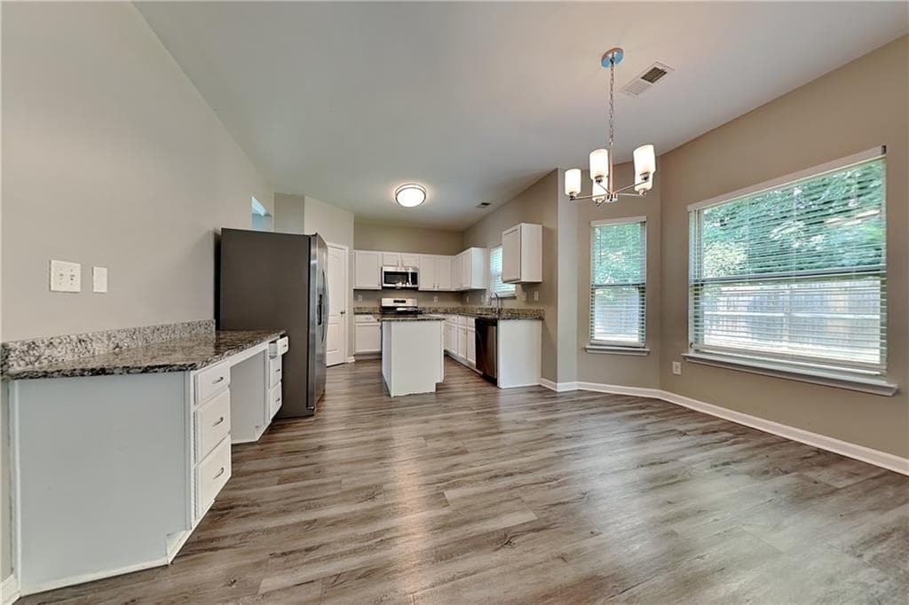 4 bedroom, 3 bathroom, 2,850 sq ft single family residence for rent at 3947 Rosebud Park Drive, Snellville, GA 30039 for $2,475 a month — photo 5
