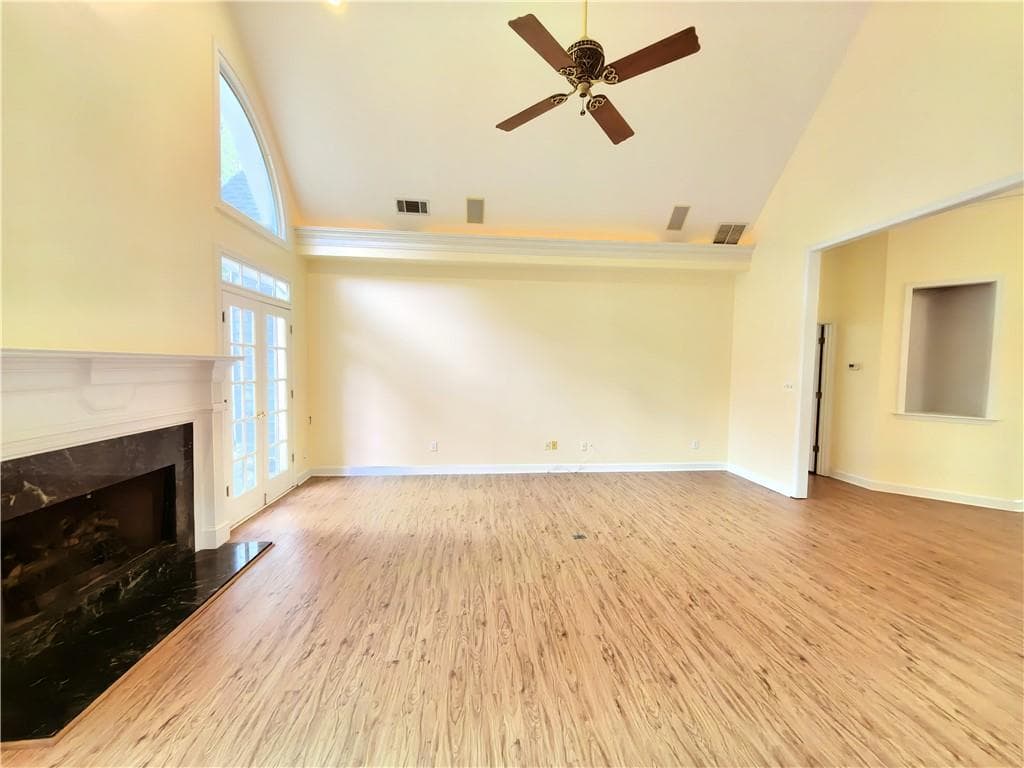 4 bedroom, 3 bathroom, 3,401 sq ft single family residence for rent at 4009 Treemont Lane, Suwanee, GA 30024 for $2,800 a month — photo 9