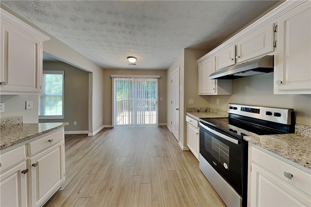 5 bedroom, 3 bathroom, 2,558 sq ft single family residence for rent at 2590 Track Way, Dacula, GA 30019 for $2,250 a month — photo 5
