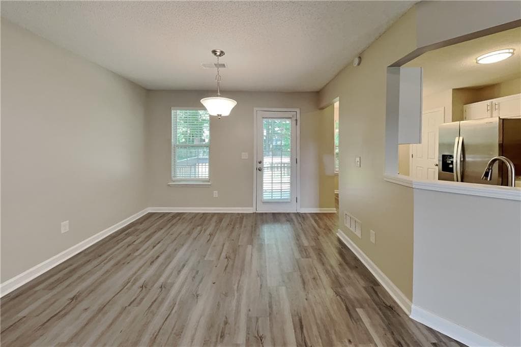 3 bedroom, 2 bathroom, 1,552 sq ft single family residence for rent at 1732 English Ivey Lane, Kennesaw, GA 30144 for $2,175 a month — photo 3