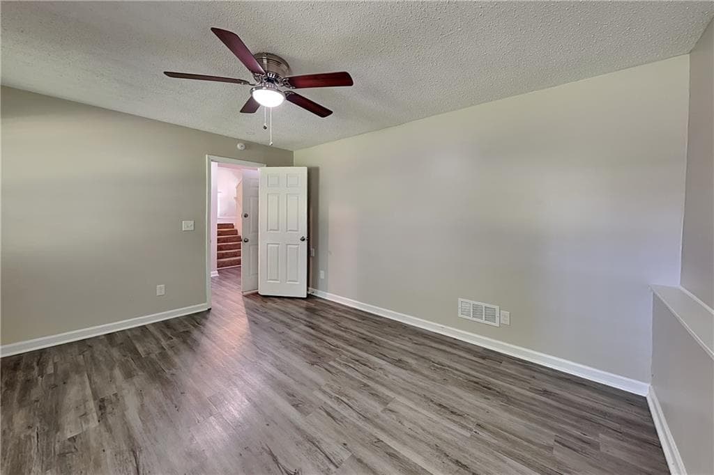 3 bedroom, 2 bathroom, 1,552 sq ft single family residence for rent at 1732 English Ivey Lane, Kennesaw, GA 30144 for $2,175 a month — photo 5