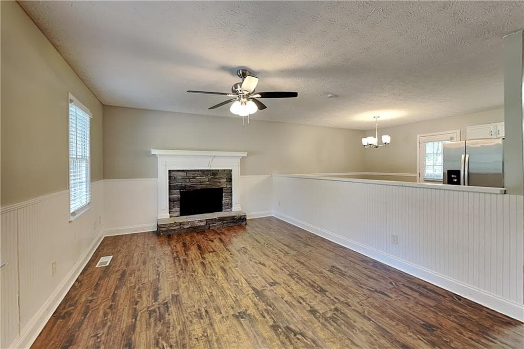 3 bedroom, 2 bathroom, 1,200 sq ft single family residence for rent at 604 Dillon Drive, Douglasville, GA 30134 for $1,675 a month — photo 2