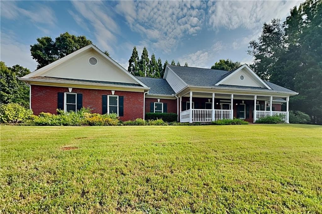 3 bedroom, 2 bathroom, 2,405 sq ft single family residence for rent at 601 Peach Place, Loganville, GA 30052 for $2,445 a month