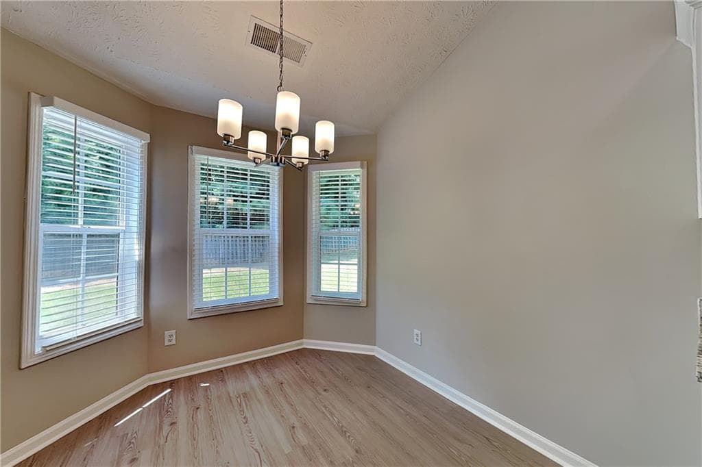 3 bedroom, 2 bathroom, 1,762 sq ft single family residence for rent at 638 Castlebrooke Way, Lawrenceville, GA 30045 for $2,050 a month — photo 6