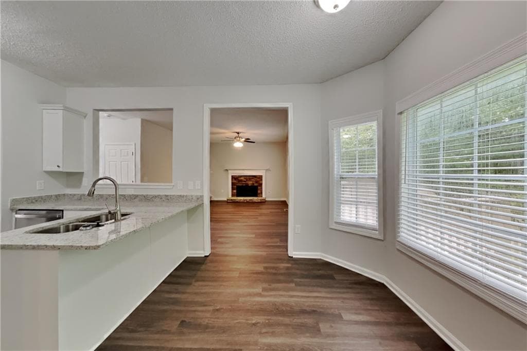 4 bedroom, 3 bathroom, 2,212 sq ft single family residence for rent at 114 Tannin Court, Dallas, GA 30132 for $2,225 a month — photo 6