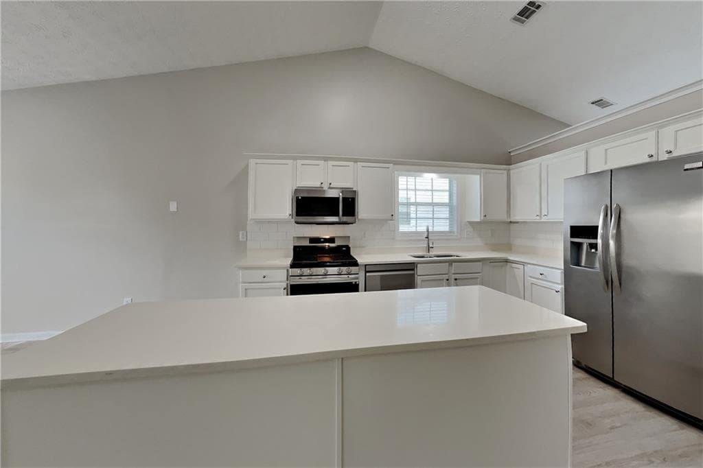 3 bedroom, 2 bathroom, 2,568 sq ft single family residence for rent at 2070 Charleston Oak Circle, Lawrenceville, GA 30043 for $2,550 a month — photo 4