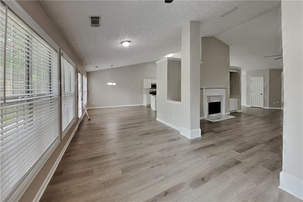 3 bedroom, 2 bathroom, 2,568 sq ft single family residence for rent at 2070 Charleston Oak Circle, Lawrenceville, GA 30043 for $2,550 a month — photo 5
