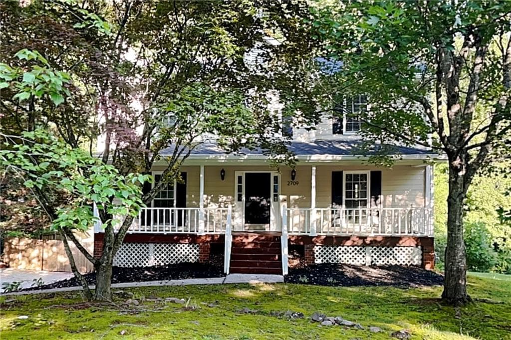 3 bedroom, 3 bathroom, 2,606 sq ft single family residence for rent at 2709 Hawk Drive, Marietta, GA 30066 for $2,625 a month — photo 1 of 20