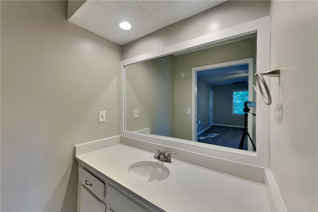 3 bedroom, 3 bathroom, 2,606 sq ft single family residence for rent at 2709 Hawk Drive, Marietta, GA 30066 for $2,625 a month — photo 10