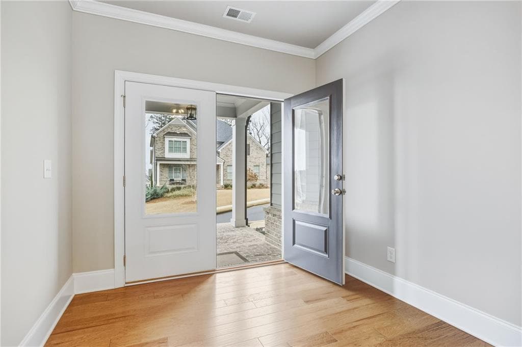 6 bedroom, 4 bathroom, 4,165 sq ft single family residence under contract at 265 Fountain Oak Way, Canton, GA 30114 — photo 6