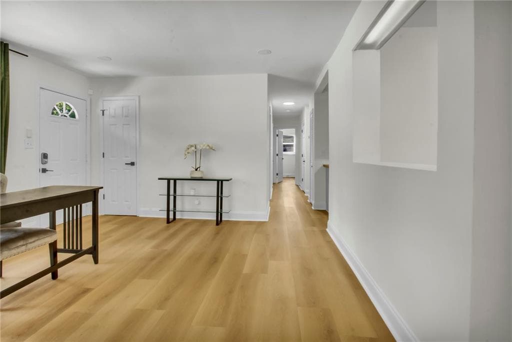 3 bedroom, 2 bathroom, 1,350 sq ft single family residence for sale at 2461 Bouldercliff Way, Atlanta, GA 30316 — photo 9