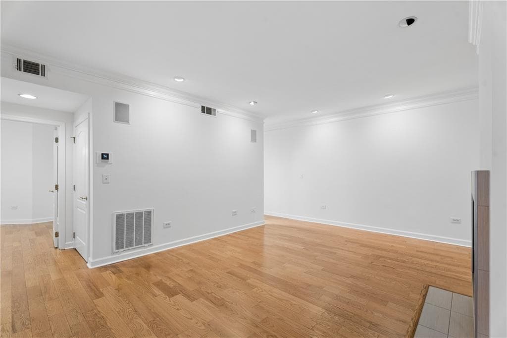 2 bedroom, 2 bathroom, 1,225 sq ft condominium for sale at 175 15th Street 409, Atlanta, GA 30309 — photo 3